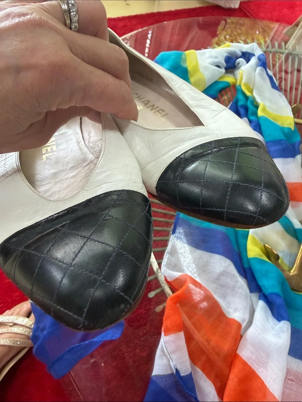 CHANEL White Leather Ballet Flats with Navy Quilted Cap Toe